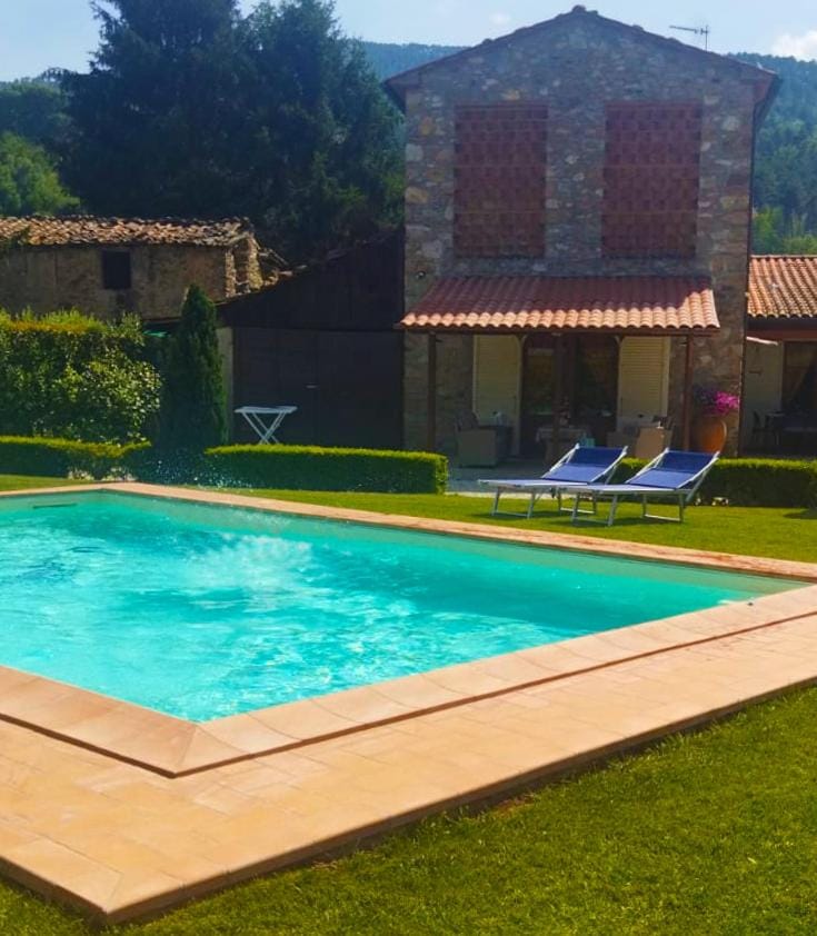 Property building, Garden, View (from property/room), Swimming pool, sunbed