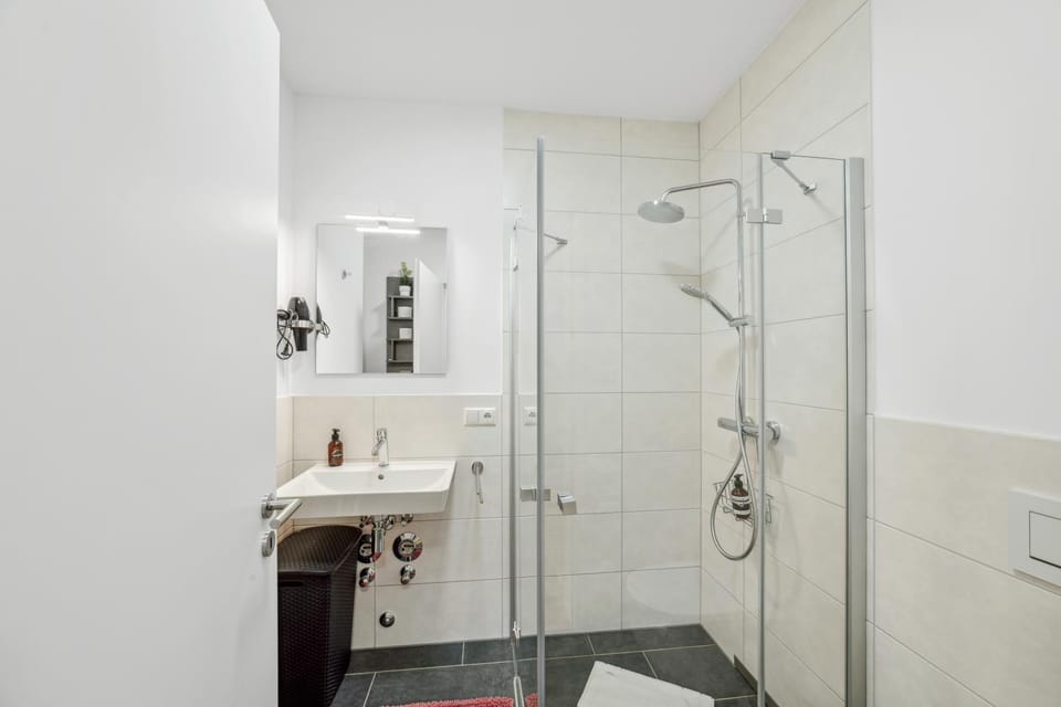 Shower, Bathroom, washing machine