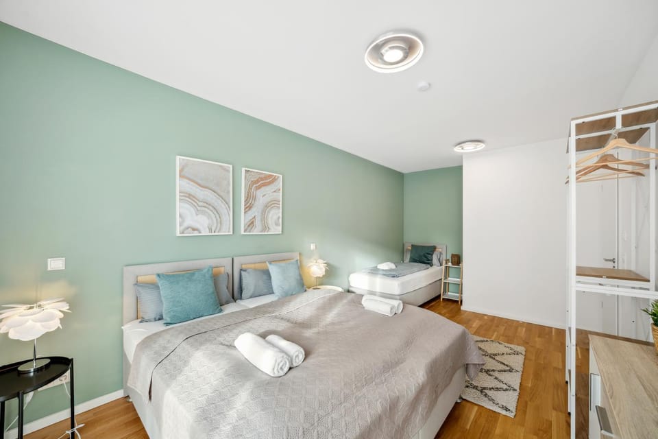 Bed, Photo of the whole room, Bedroom, towels, wardrobe