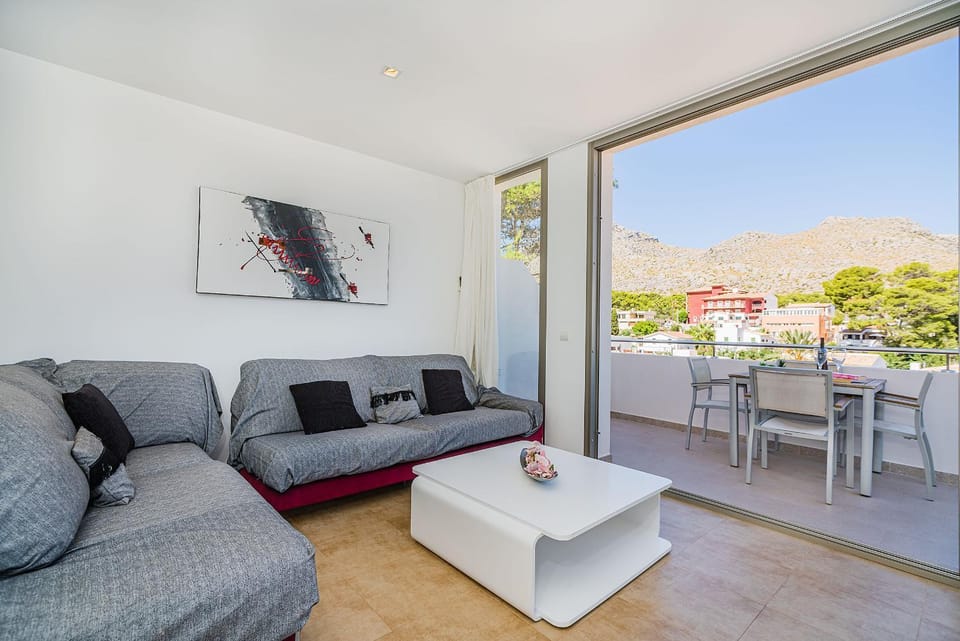 Balcony/Terrace, Living room