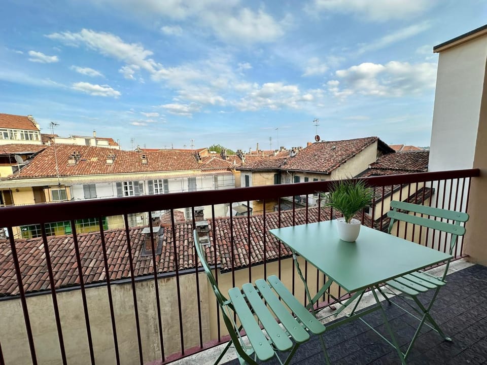 Balcony/Terrace, Balcony/Terrace, Dining area