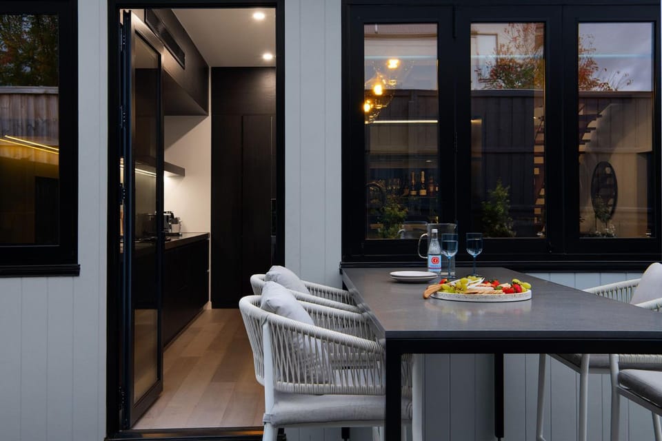 Patio, Seating area