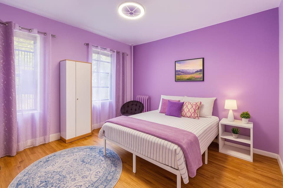 Lavender style Room in Geusthouse Apartment in Harlem
