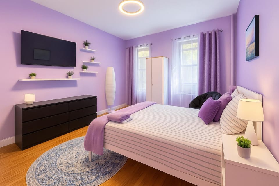 Lavender style Room in Geusthouse Apartment in Harlem