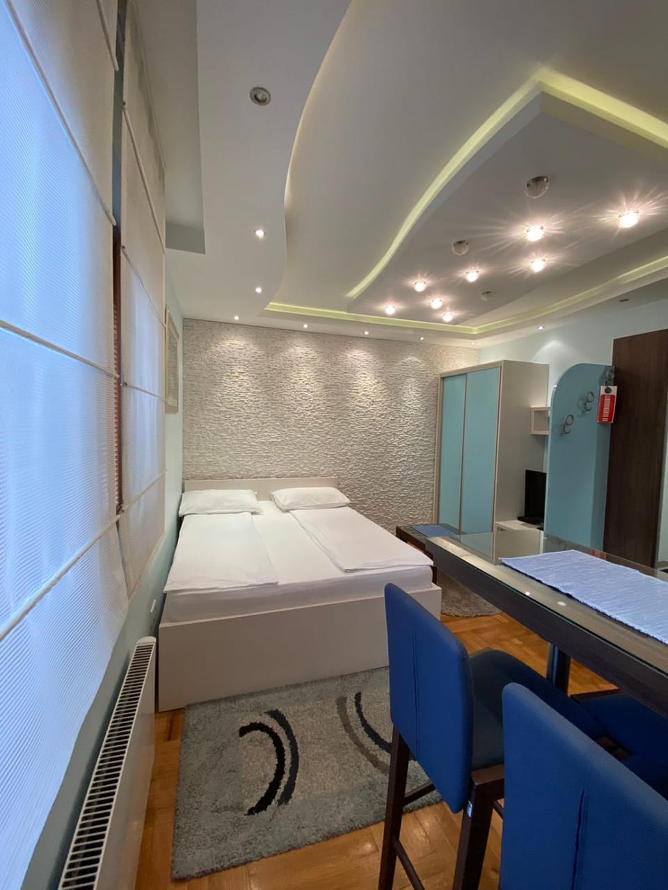 Bed, Living room, Bedroom