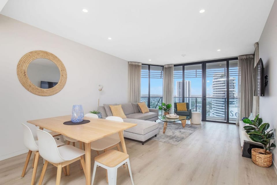Unit 22803 Oracle Tower 2 Level 28 Apartment in Gold Coast