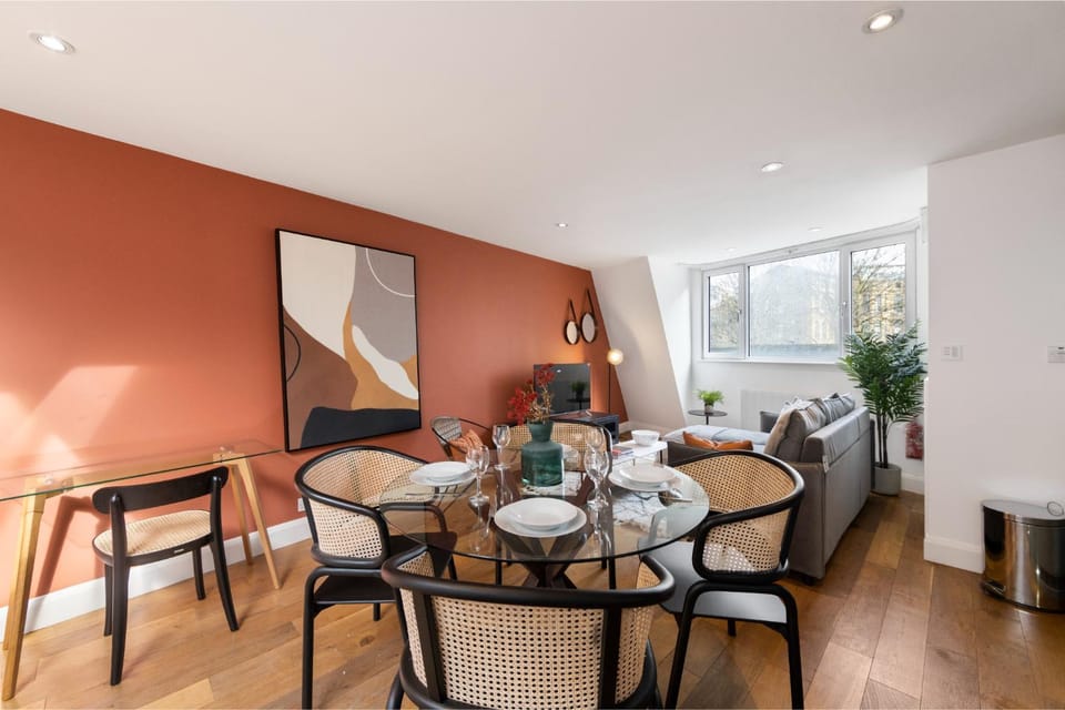 Living room, Seating area, Dining area