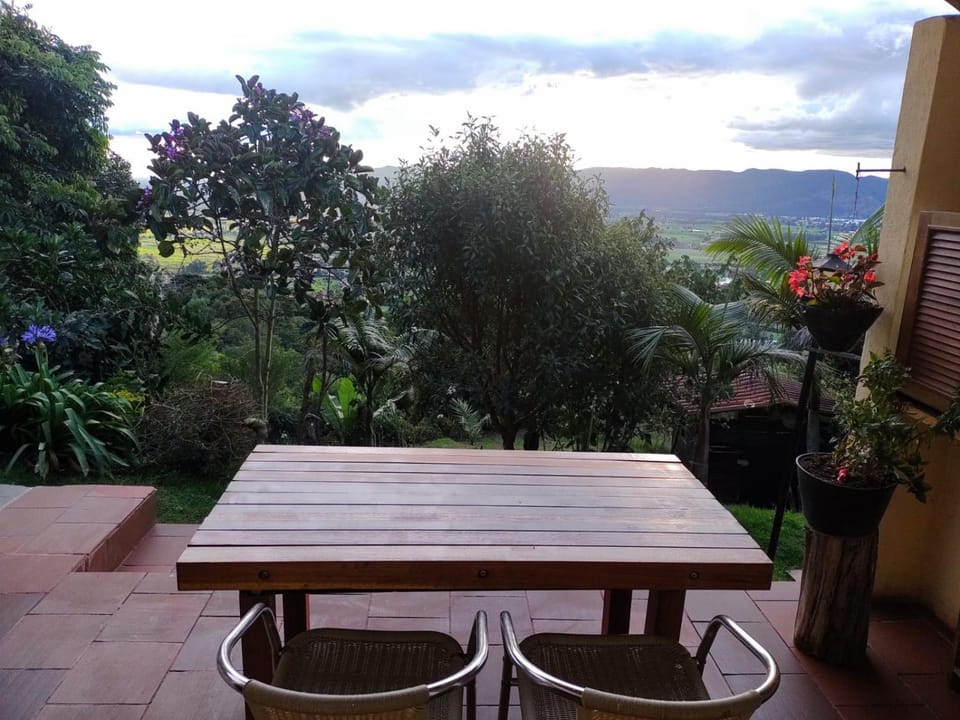Day, Natural landscape, BBQ facilities, View (from property/room), Dining area, Mountain view