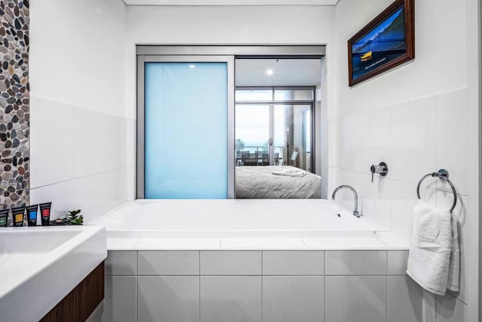 Penthouse 406 The Frontage Victor Harbor Apartment in Victor Harbor