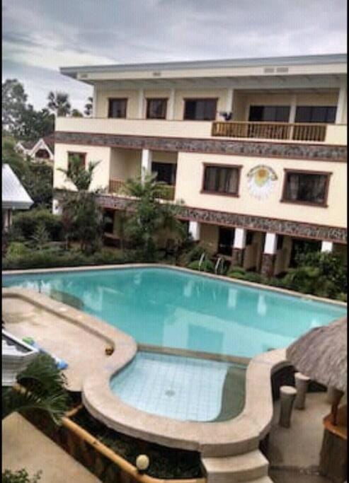 Property building, Balcony/Terrace, Swimming pool