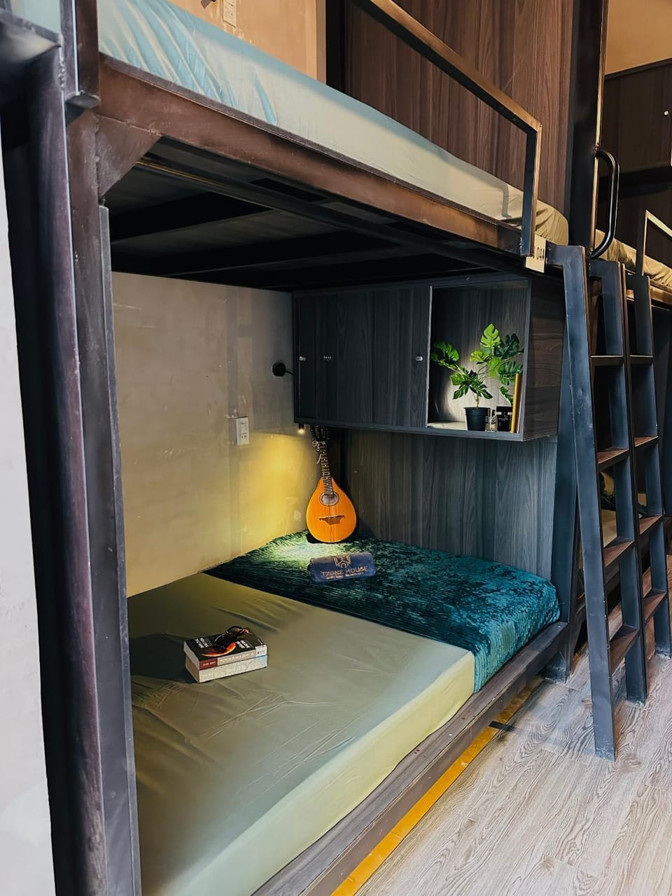 Bed, Photo of the whole room, Bedroom, bunk bed