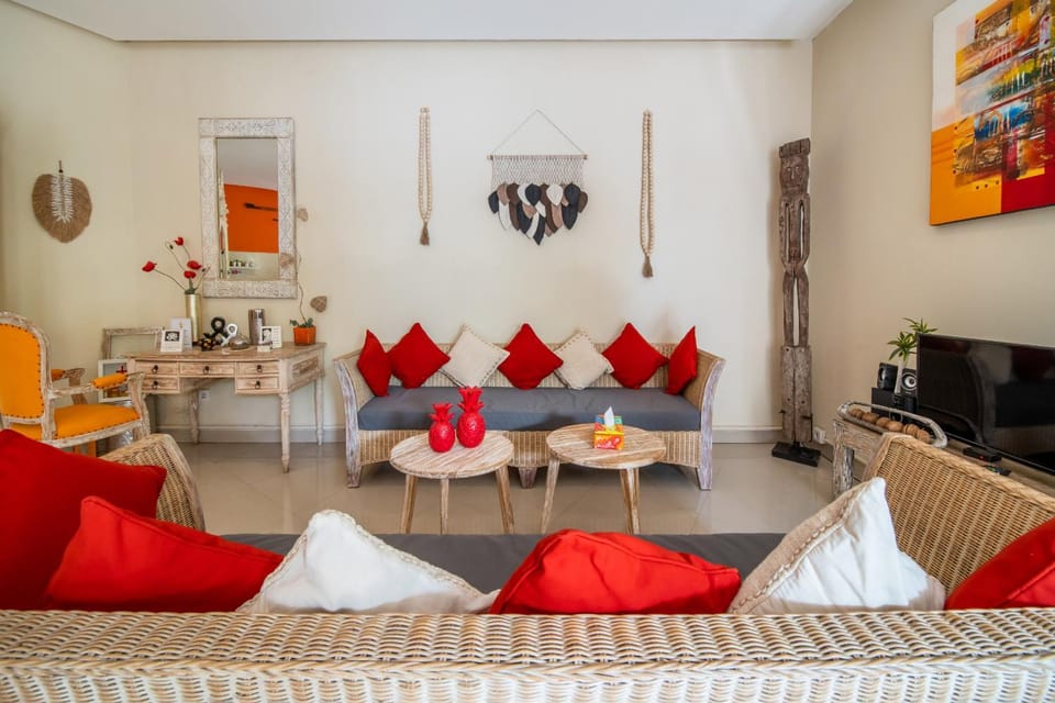 Communal lounge/ TV room, Living room