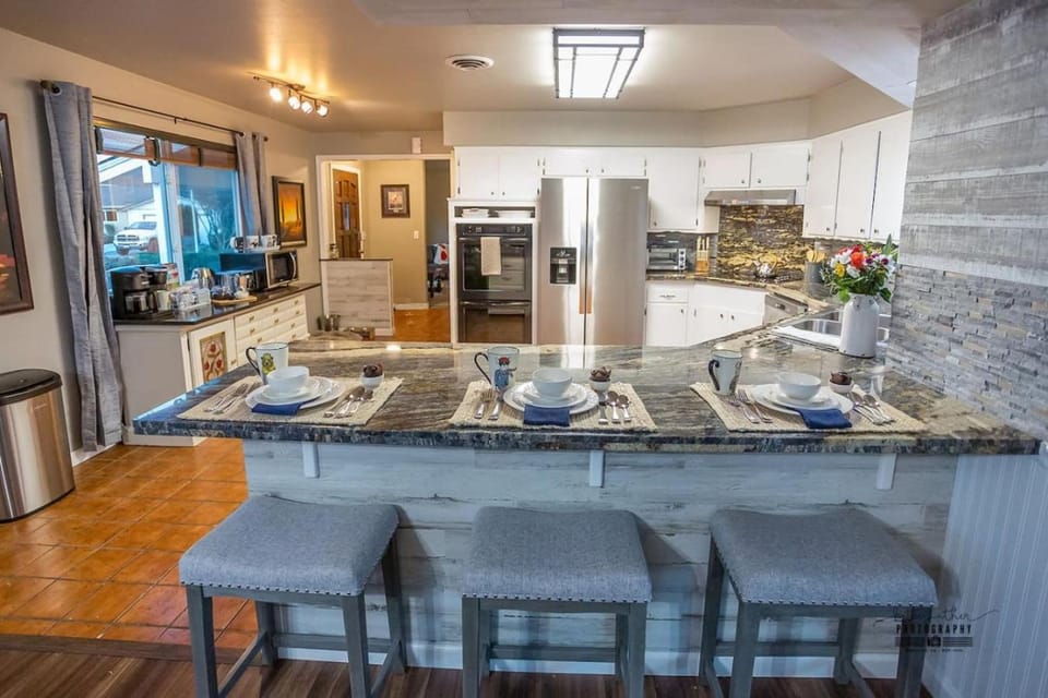 Paso House House in Redding
