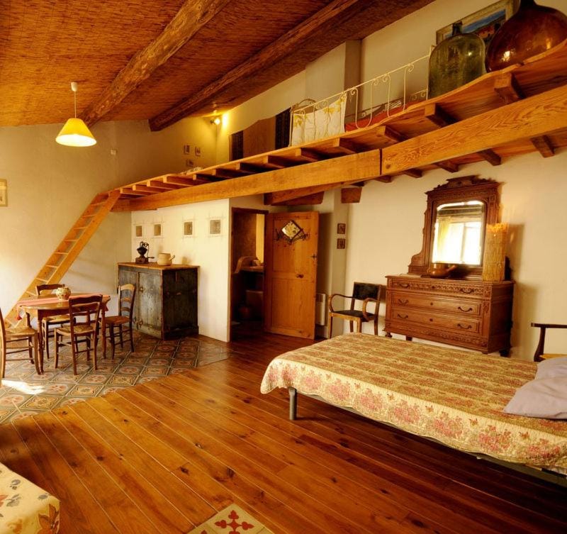 La Vigne Bleue Bed and Breakfast in Occitanie