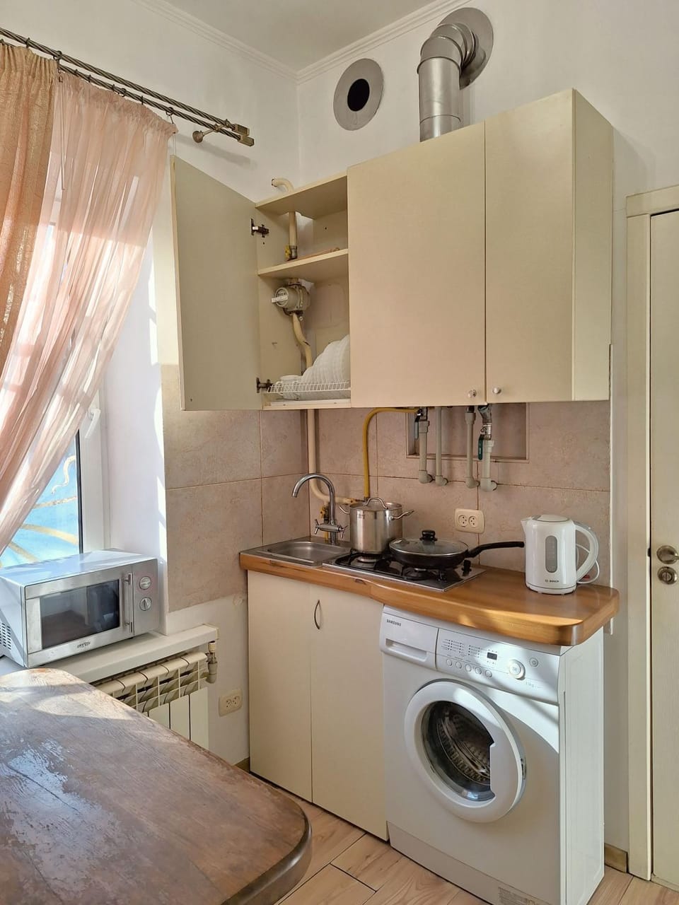 Coffee/tea facilities, Kitchen or kitchenette, minibar, pet friendly, stove, washing machine, dryer