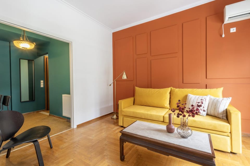 Communal lounge/ TV room, Living room