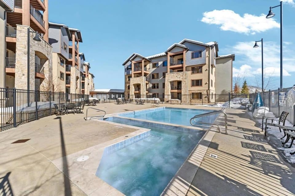 Stylish 2BR Canyon Village Condo House in Wasatch County