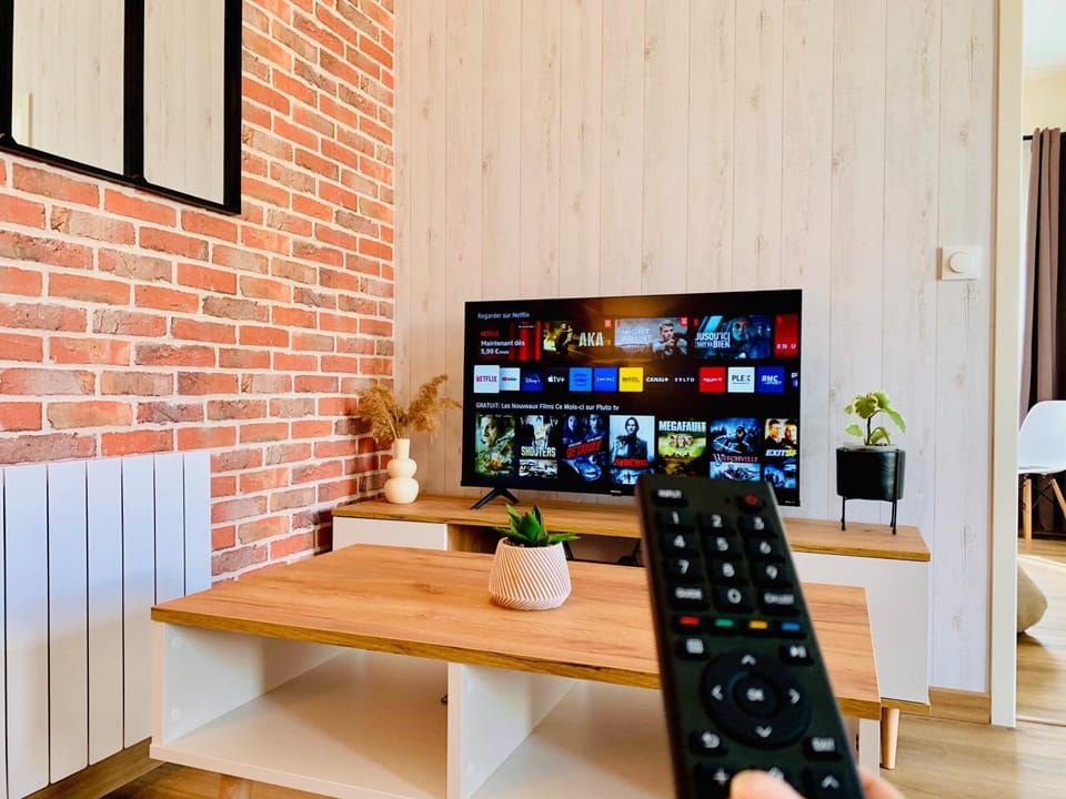 Communal lounge/ TV room, TV and multimedia