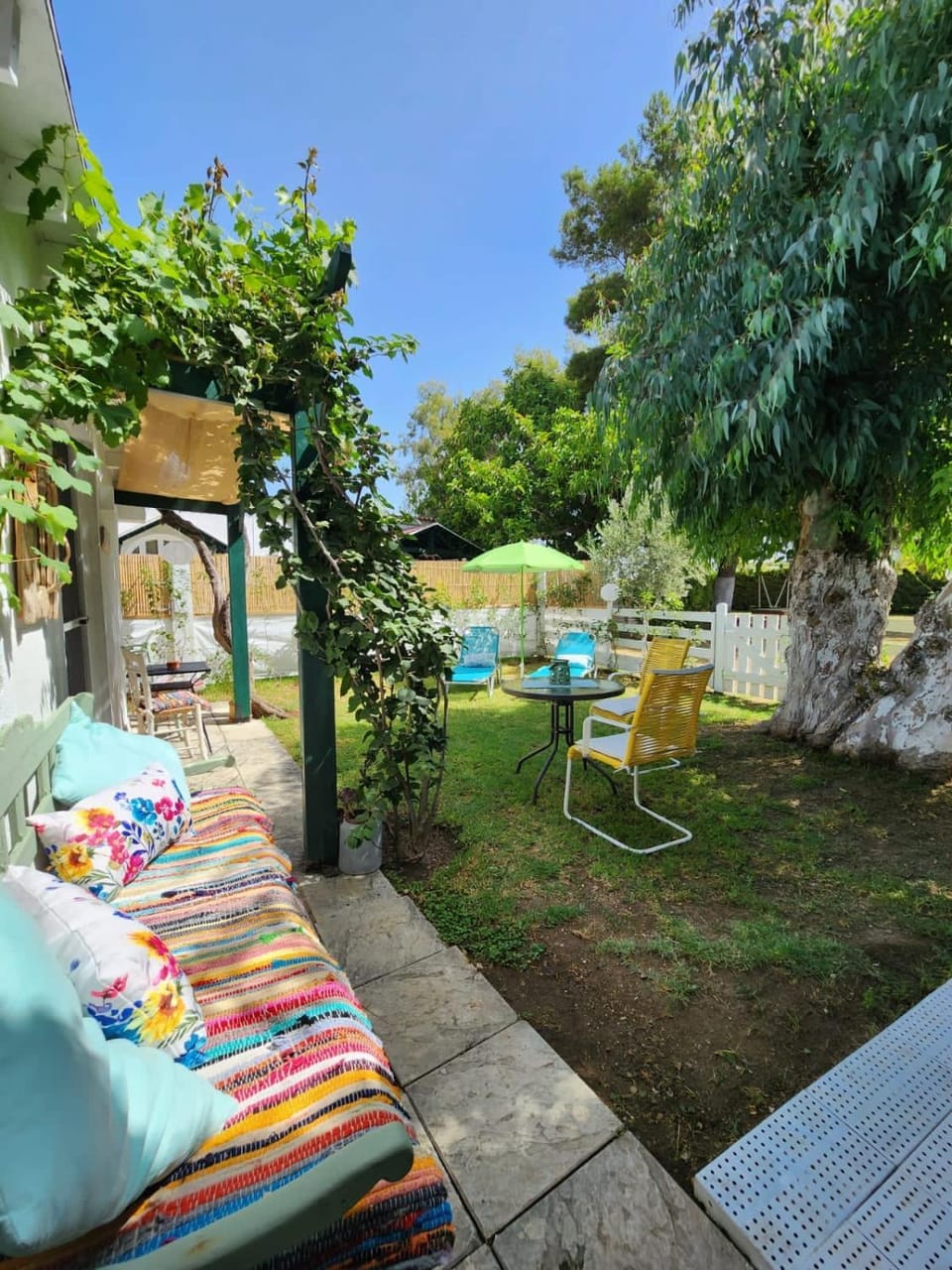 Under the vine garden house Apartment in Decentralized Administration of the Aegean
