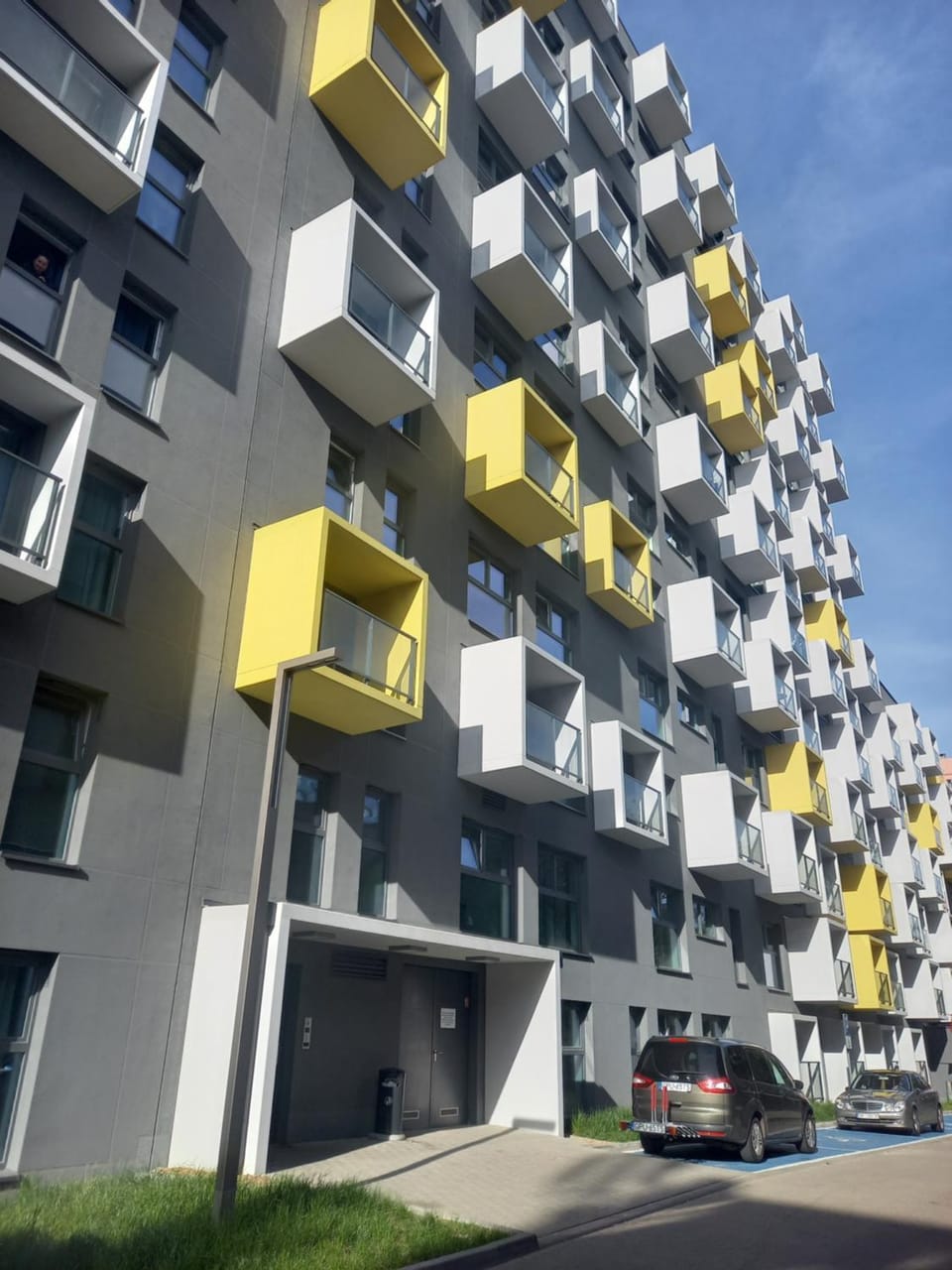 Property building, Neighbourhood, Location