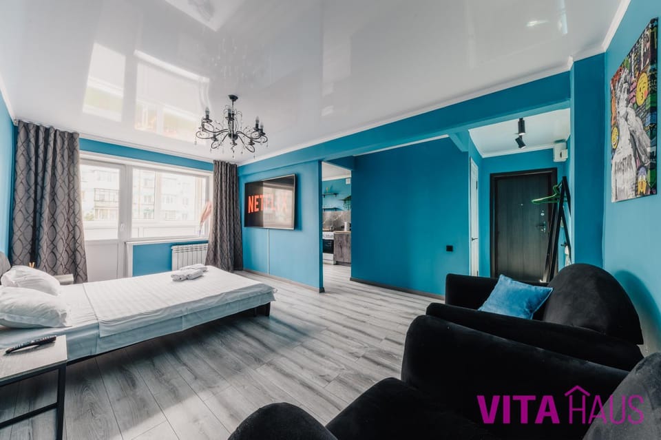 Communal lounge/ TV room, Bed, TV and multimedia, Photo of the whole room, Bedroom