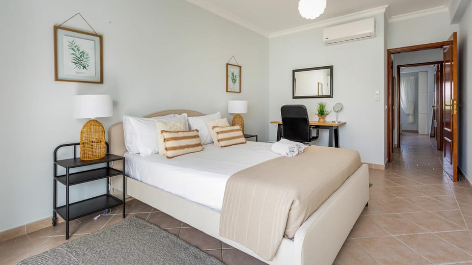 Albufeira 3BR with Pool and AC by the beach by LovelyStay Apartment in Albufeira