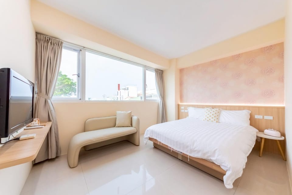 暮樂行旅Summer Inn -改裝新登場-預訂後務必連絡民宿再一次確認 Bed and Breakfast in Kaohsiung