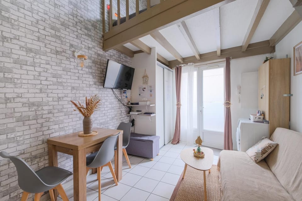 Kedge 5 / au cœur du centre et universités Apartment in Nouvelle-Aquitaine