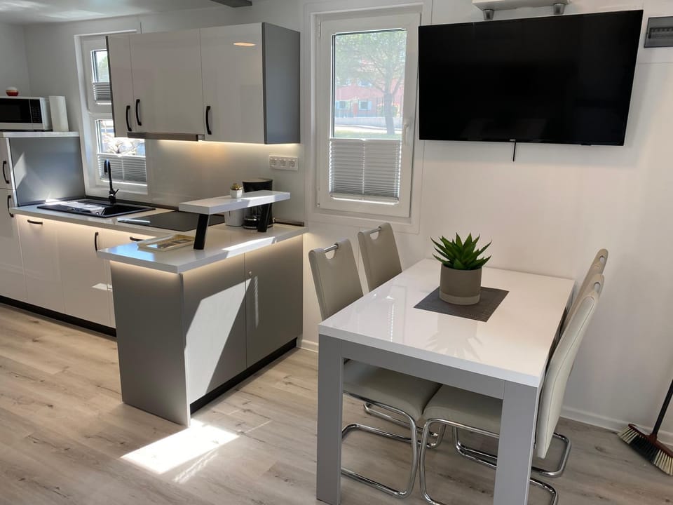 Floating house ARENA 3 Apartment in Pula