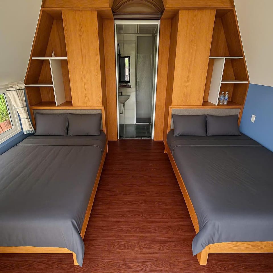 Bed, Photo of the whole room