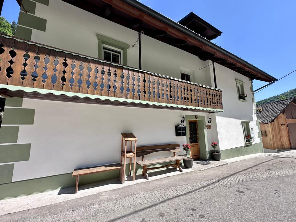 Property building, Day