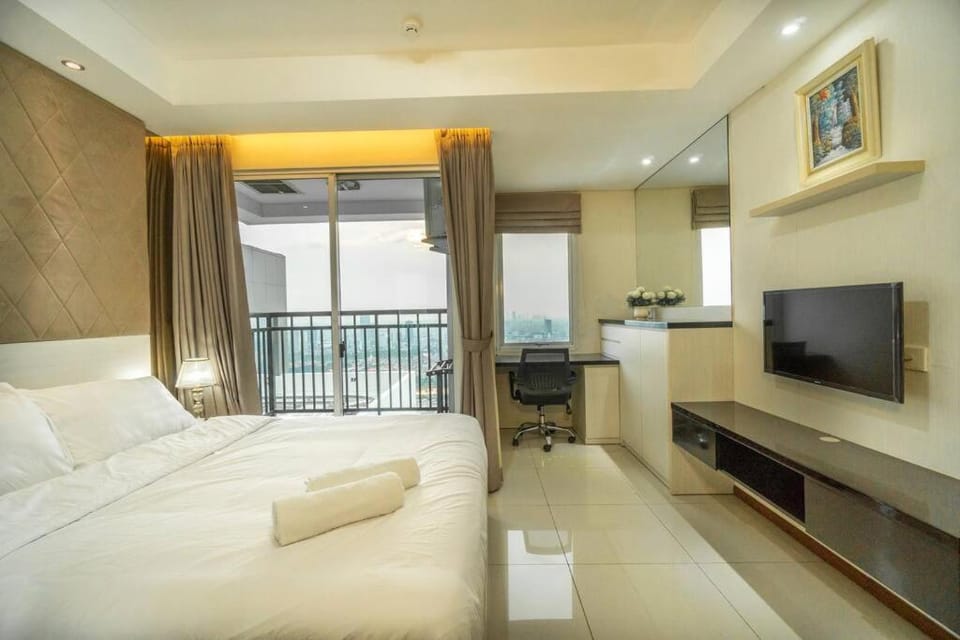 Modern & comfy studio in central Jakarta, SCBD Apartment in Jakarta