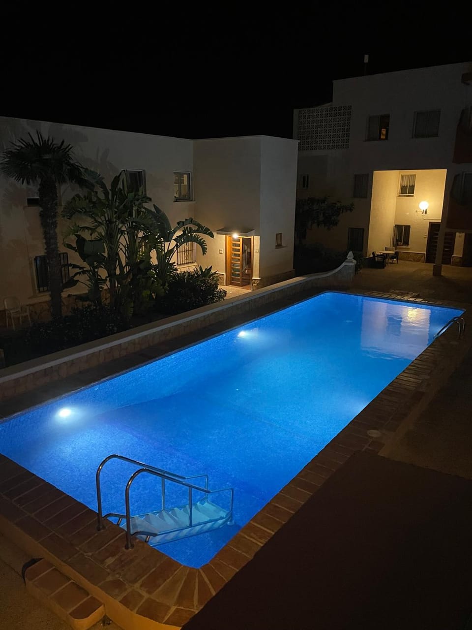 Night, Pool view