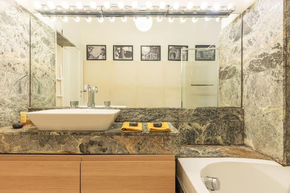 Pirelli - Flexyrent WiFi - A.C. Apartment in Milan