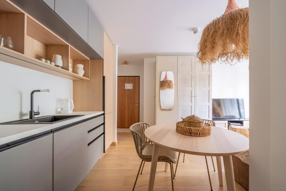 Kitchen or kitchenette