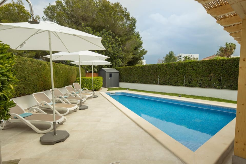 Garden, Garden, Garden view, Pool view, Swimming pool, sunbed