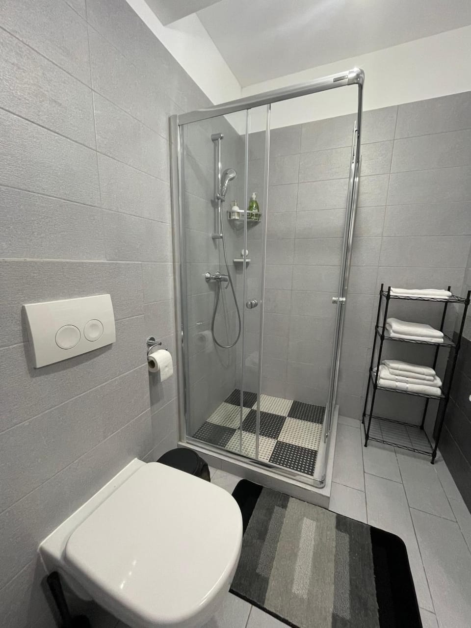 Shower, Toilet, Bathroom