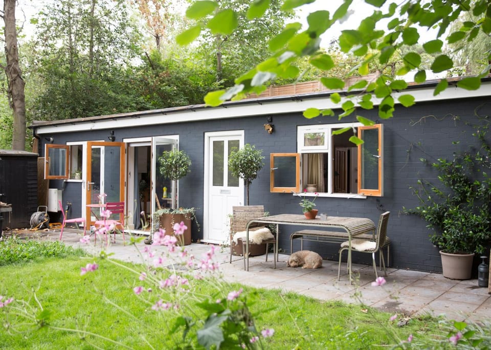 Property building, Patio, Garden