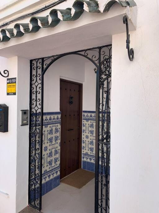Stylish Beachside House 50 m from the sea ! House in Estepona