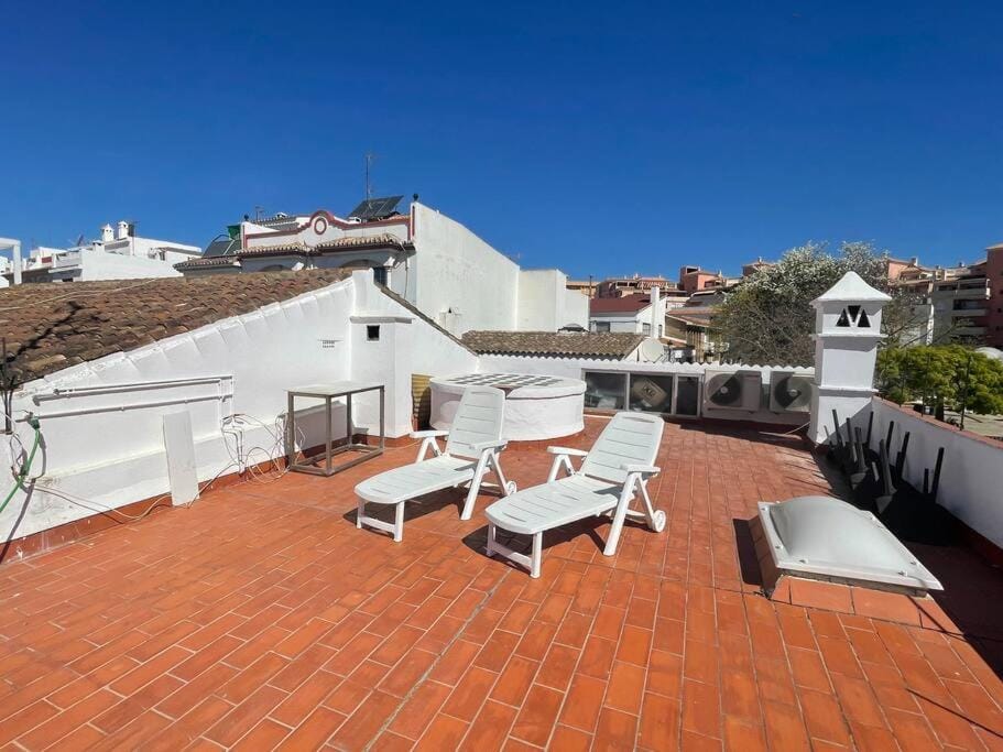 Stylish Beachside House 50 m from the sea ! House in Estepona
