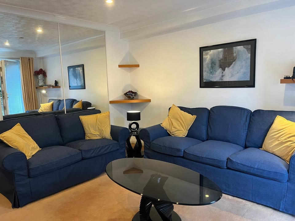 Lounge or bar