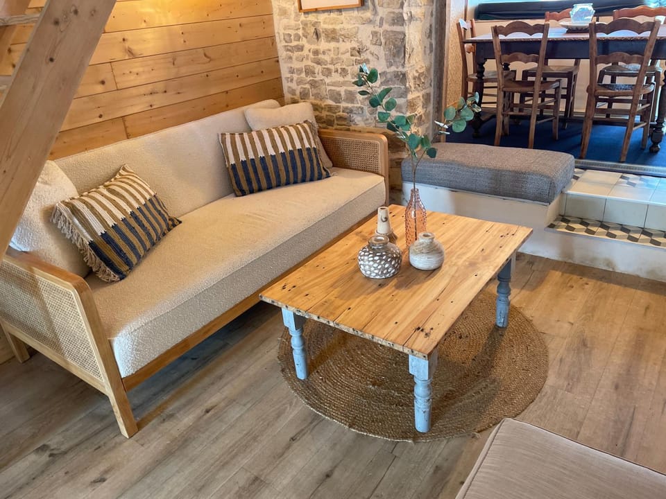 Property building, Living room