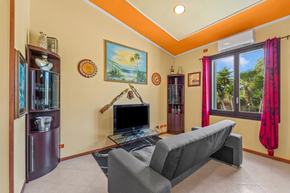 Property building, Living room