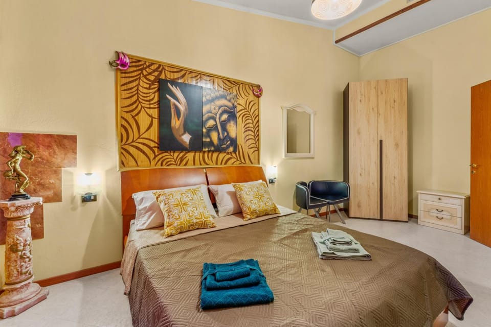 Living room, Bedroom