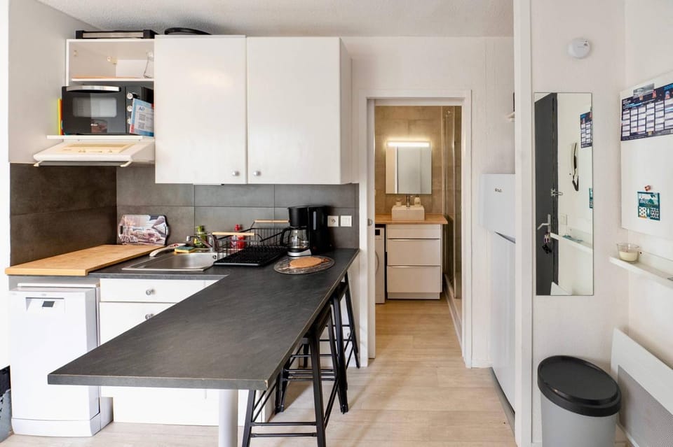 Residence du Centre Joli studio rénové avec coin nuit terrasse et parking privé Apartment in Capbreton
