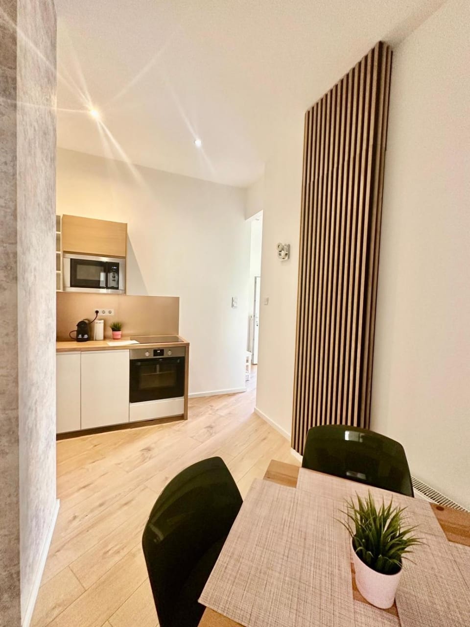 Kitchen or kitchenette, Dining area, pet friendly, stove