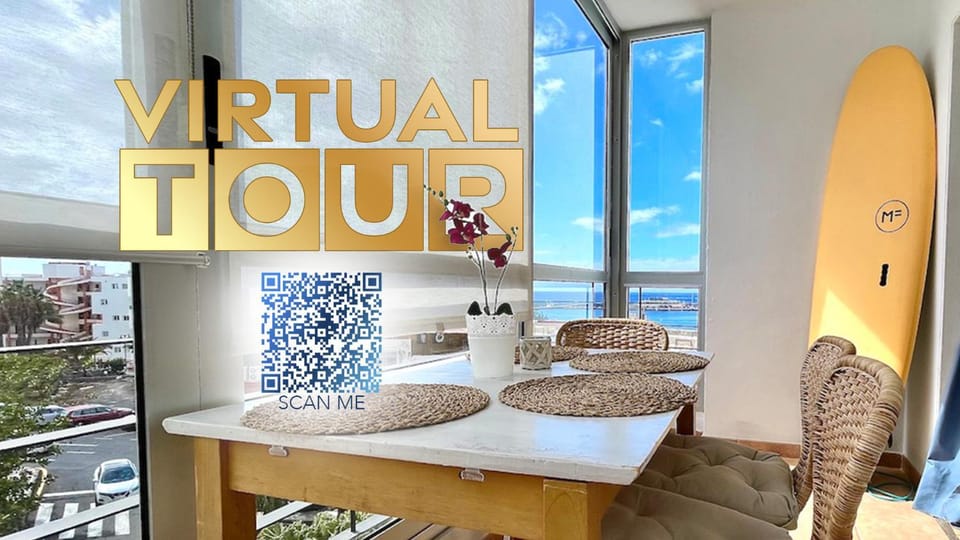 Beachfront apartment with ocean views Apartment in Los Cristianos