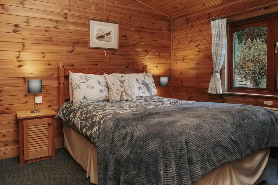 Secluded Pine Lodge 2 Apartment in Allerdale District