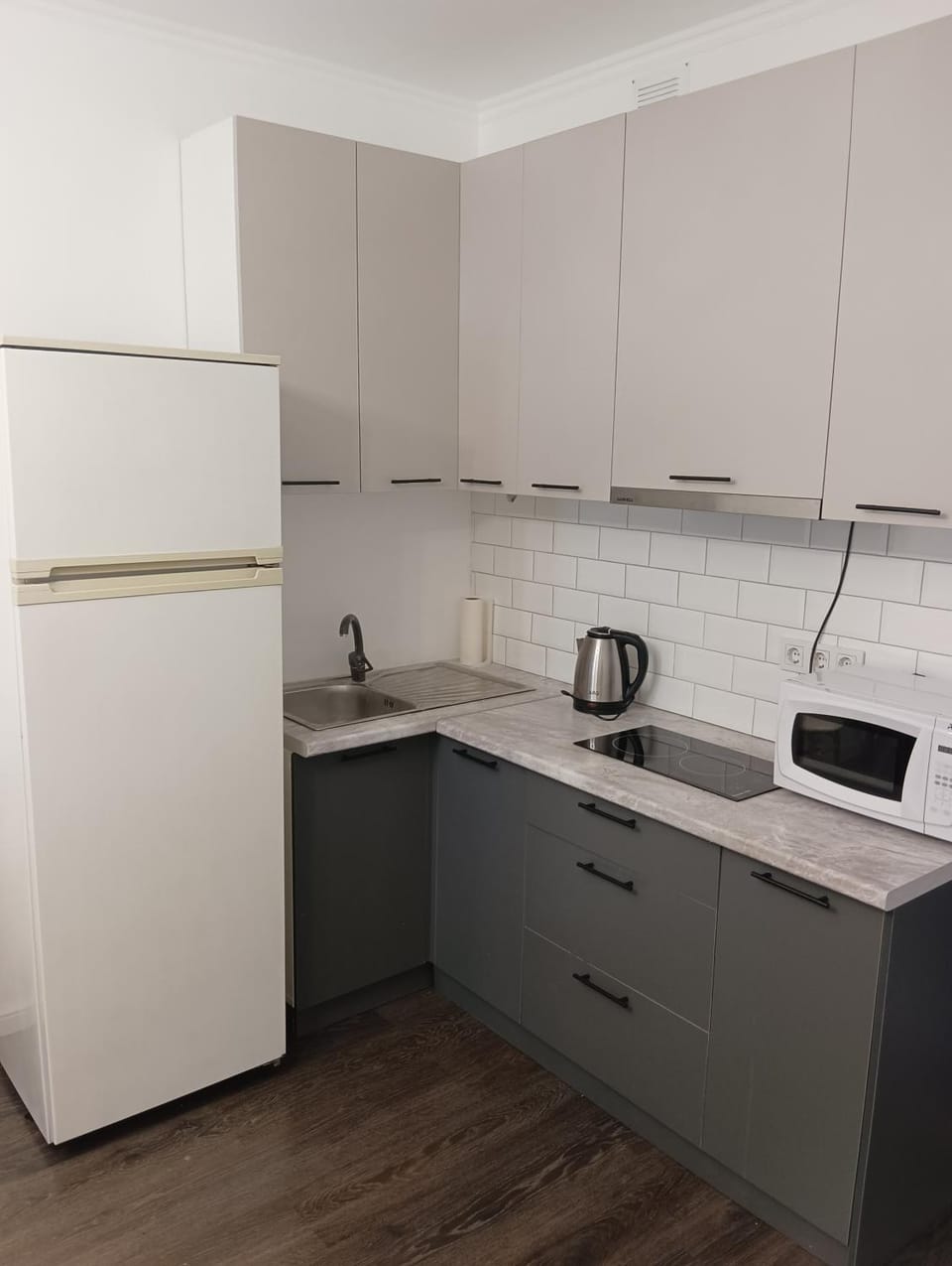 ЖК Молодежный, студия на Шевченко Apartment in Almaty