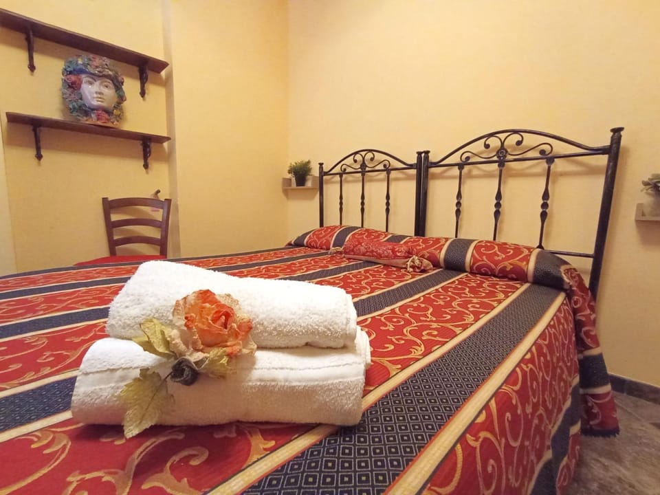 Bed, Photo of the whole room, Bedroom, locker, towels, wardrobe
